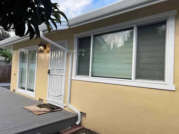 2BR/1BA Single Family House on Riverside Ave · Santa Cruz photo 1