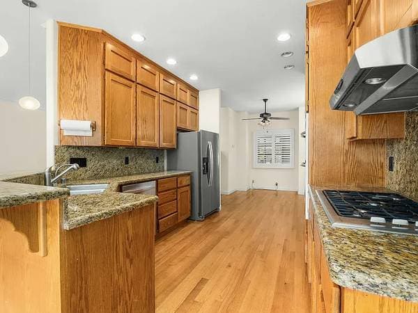 3BR/3BA Townhouse · Santa Cruz photo 3