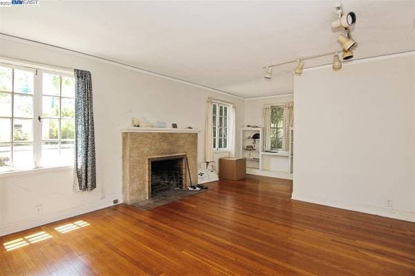 1BR/1BA Single Family House · Palo Alto photo 4
