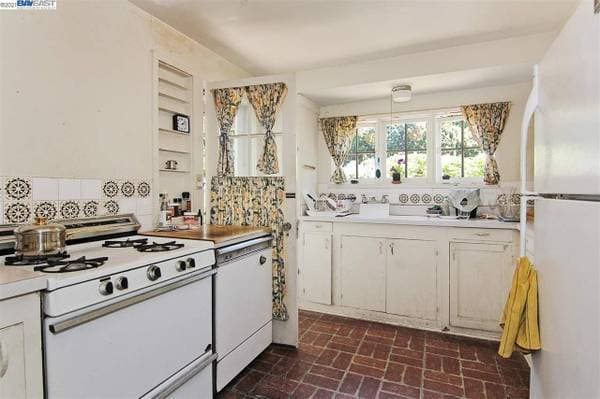 1BR/1BA Single Family House · Palo Alto photo 5