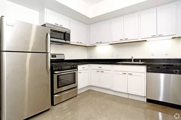Apartments on Adeline St · Emeryville photo 1