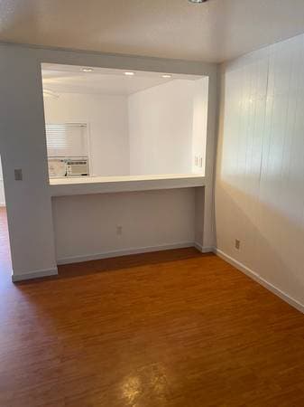 0BR/1BA Apartment · Deer Park photo 3