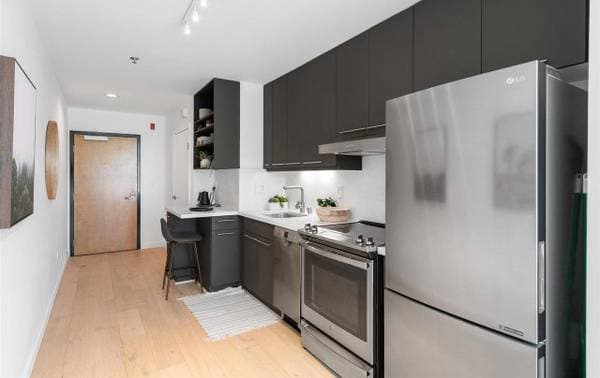 1BR/1BA Single Family House on Park Ave · Emeryville photo 4