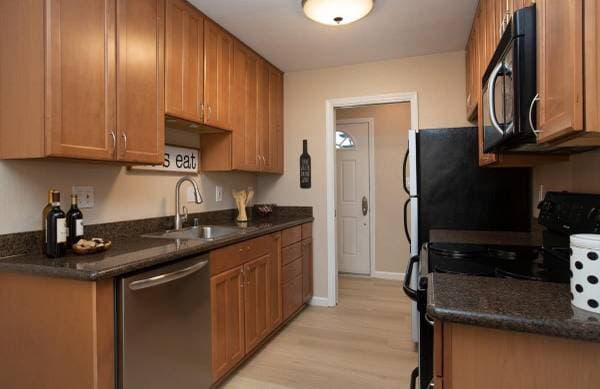1BR/1BA Condo on Division St · Pleasanton photo 4