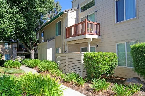 2BR/2BA Apartment on San Jose Drive · Antioch photo 4