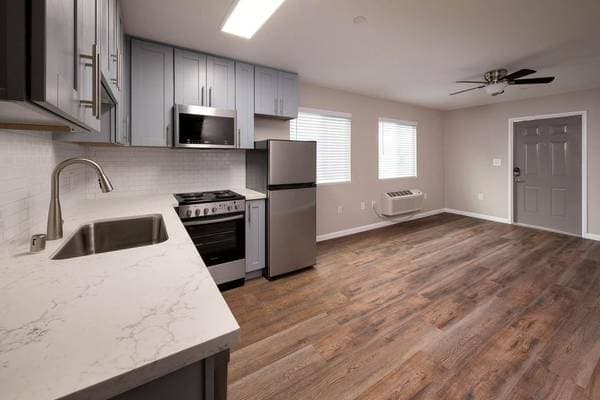 2BR/2BA Apartment on North Milpitas Boulevard · Milpitas photo 3