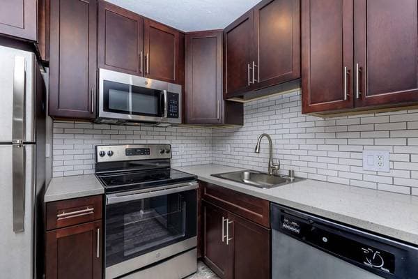 1BR/1BA Apartment on Central Avenue · Fremont photo 4