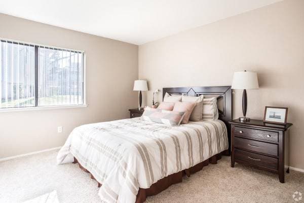 2BR/1BA Apartment on James Donlon Blvd · Antioch photo 3