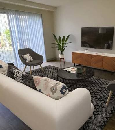 4BR/2BA Townhouse on Foxdale Loop · San Jose photo 5