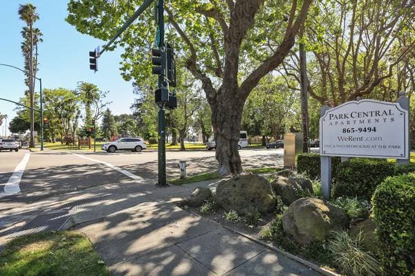1BR/1BA Apartment · Alameda photo 1