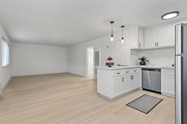 2BR/1BA Apartment on W. Hamilton Ave · Campbell photo 3