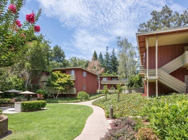 2BR/2BA Apartment on Massol Avenue · Los Gatos photo 1