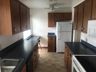 3BR/2BA Condo on Beach Park Blvd. · San Mateo photo 3
