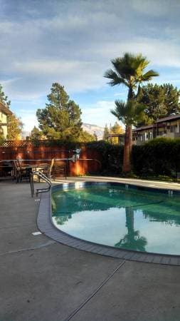 Idyllic Loft-style Townhome Near Downtown Lafayette With Private Patios &amp; Top Schools photo 2