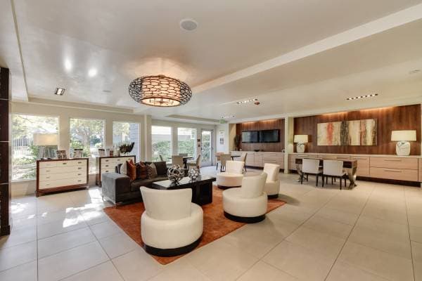 1BR/1BA Apartment on Creekside Drive · Walnut Creek photo 4