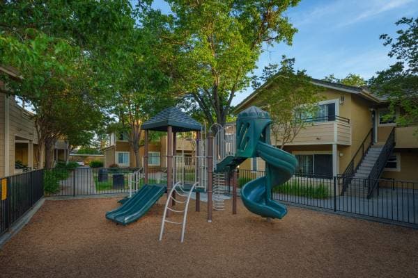 2BR/1BA Apartment · Morgan Hill photo 5
