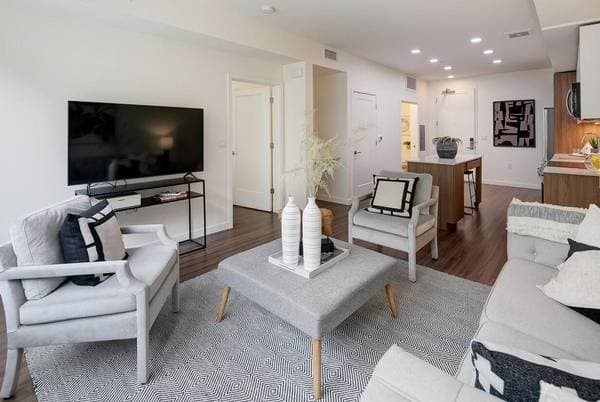 1BR/1BA Apartment on Campbell Lane · Dublin photo 4