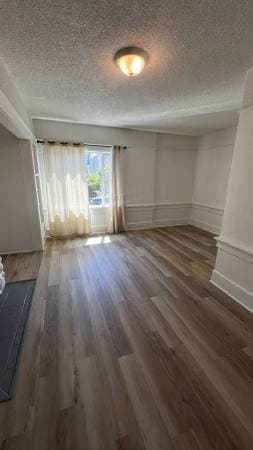 3BR/1BA Apartment · Oakland photo 1