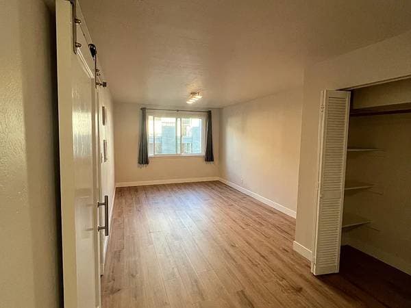 Apartments on Leavenworth Street · San Francisco photo 3