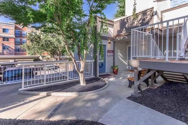 1BR/1BA Apartment on Contra Costa Boulevard · Pleasant Hill photo 4