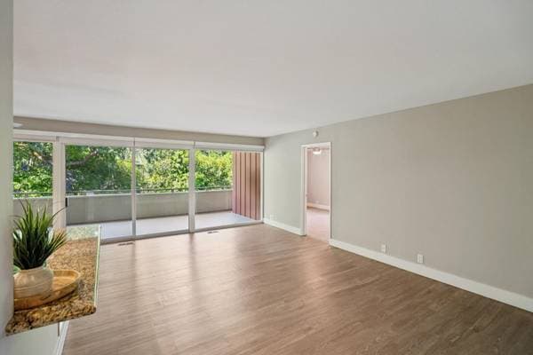 2BR/2BA Apartment on Massol Avenue · Los Gatos photo 4