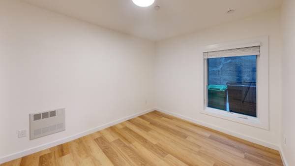 2BR/1BA Apartment on Jefferson St · San Francisco photo 5