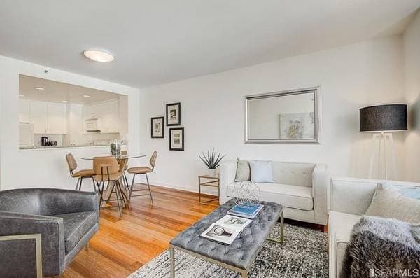 Apartments on King St · San Francisco photo 4