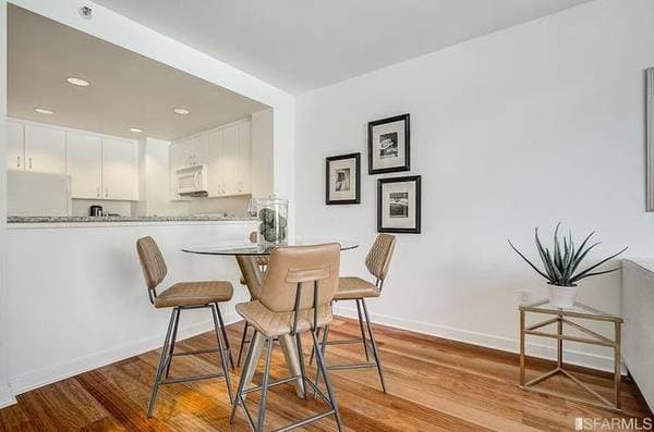 Apartments on King St · San Francisco photo 5