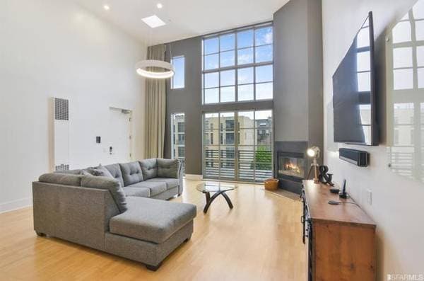 Lofts on Lucerne St · San Francisco photo 1