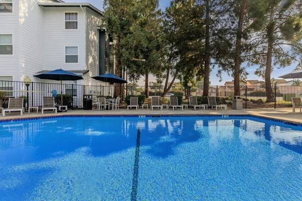 2BR/1BA Apartment on North Milpitas Boulevard · Milpitas photo 1