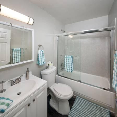 2BR/2BA Apartment on Gading Road · Hayward photo 1