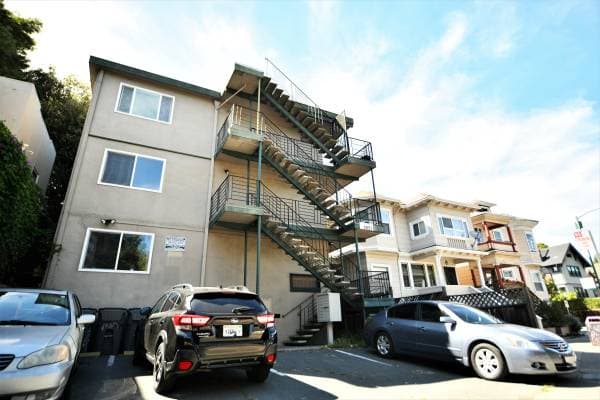 Apartments on Harrison Street · Oakland photo 1