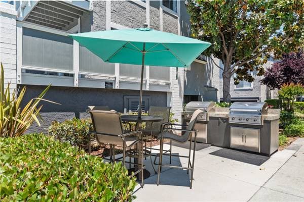 2BR/2BA Apartment on South Bascom Avenue · Campbell photo 3