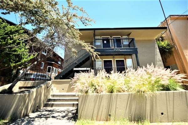 2BR/2BA Apartment on Ellsworth St · Berkeley photo 1
