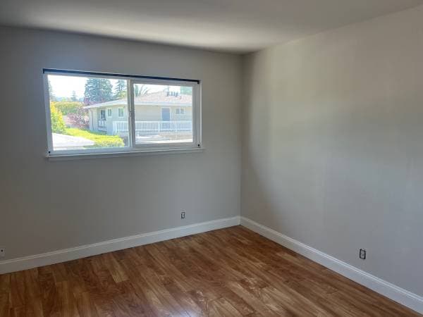 2BR/1BA Apartment · Redwood City photo 4