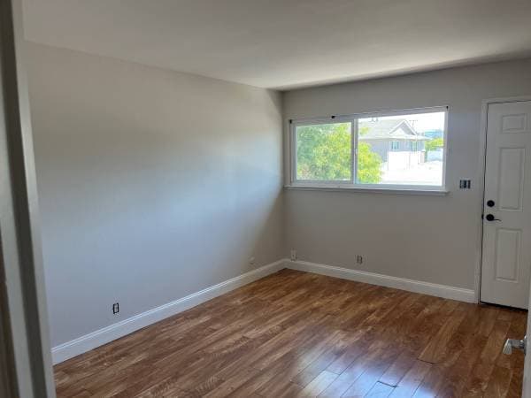2BR/1BA Apartment · Redwood City photo 5