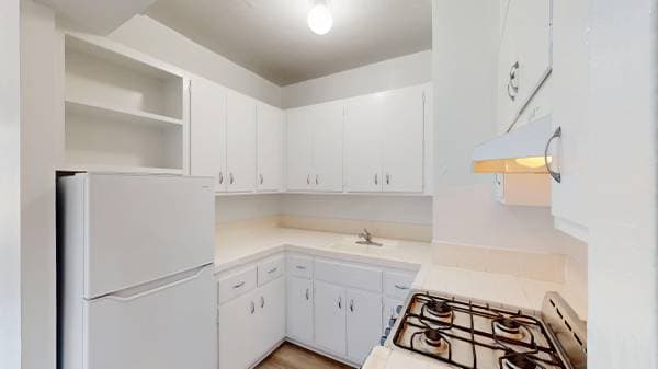 Apartments on Birch Street · San Francisco photo 2