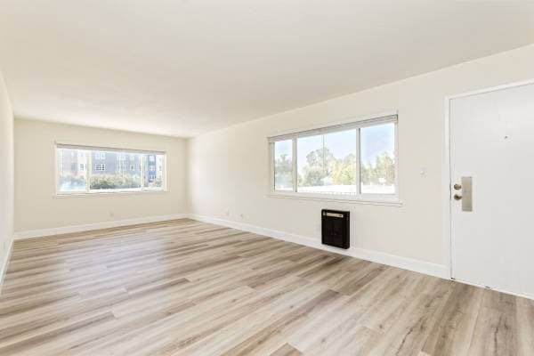 2BR/2BA Apartment · San Leandro photo 4