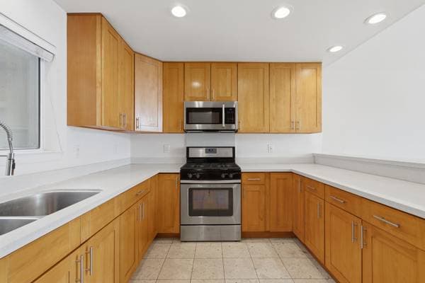 Duplexs on Wellington Avenue · Daly City photo 5
