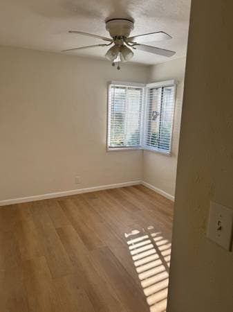 2BR/1BA Apartment on Genoa Street · Oakland photo 5