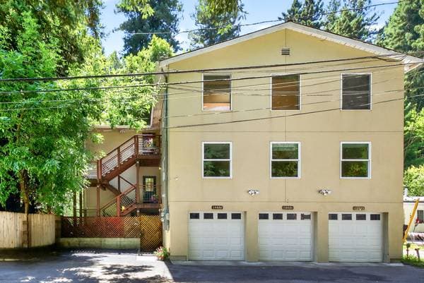 3BR/1BA Single Family House on Old Cazadero Road · Guerneville photo 1
