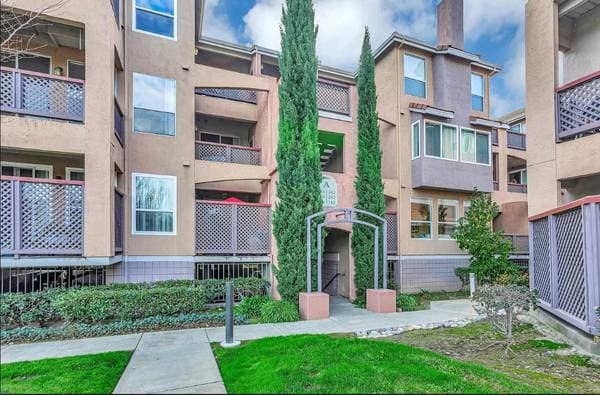 2BR/2BA Condo on Stevenson Blvd Unit 142 · Fremont photo 2