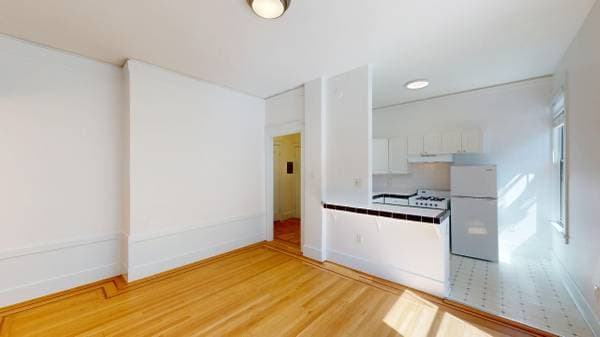 0BR/1BA Apartment on California St - 203 · San Francisco photo 2