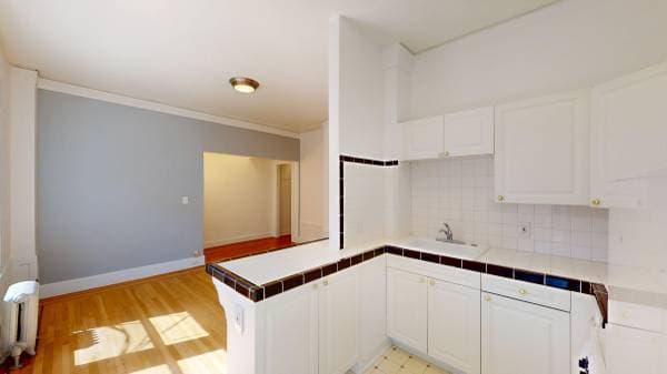 0BR/1BA Apartment on California St - 203 · San Francisco photo 3