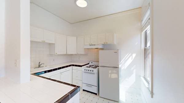0BR/1BA Apartment on California St - 203 · San Francisco photo 4