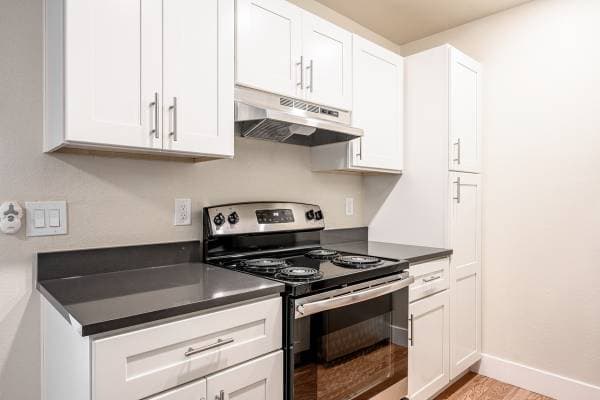 1BR/1BA Apartment on Parkmoor Avenue · San Jose photo 1