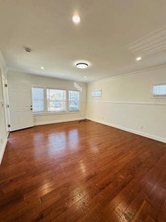 2BR/2BA Flat · Oakland photo 2
