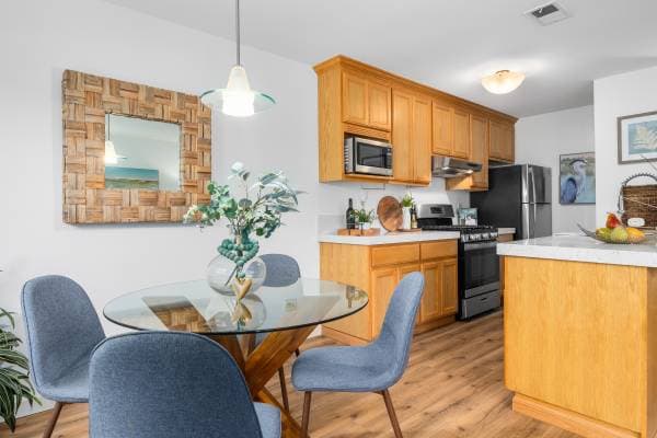 2BR/1BA Condo · Capitola photo 2