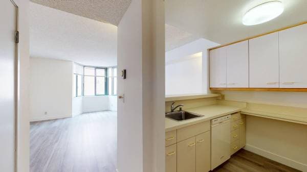 1BR/1BA Apartment on O'Farrell Street · San Francisco photo 1