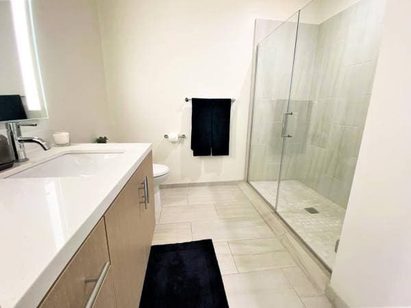 0BR/1BA Apartment on Telegraph Ave. · Oakland photo 4